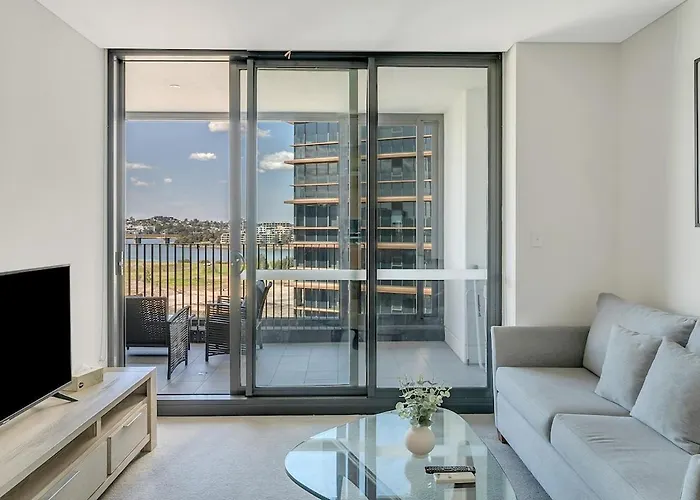 93Op Waterview Retreat Abnb-Style 2Br Free Parking & Near To Mall