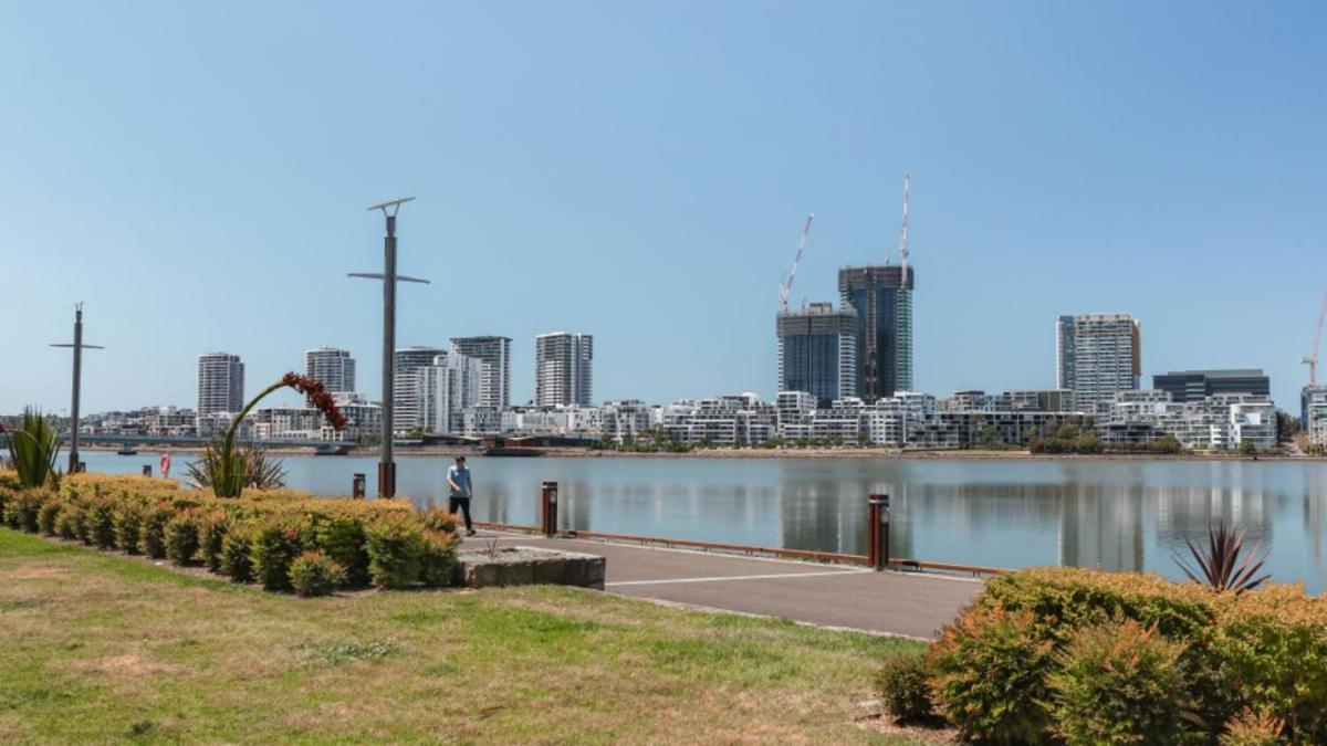 93op Waterview Retreat Abnb-style 2br Free Parking & Near To Mall Apartment *