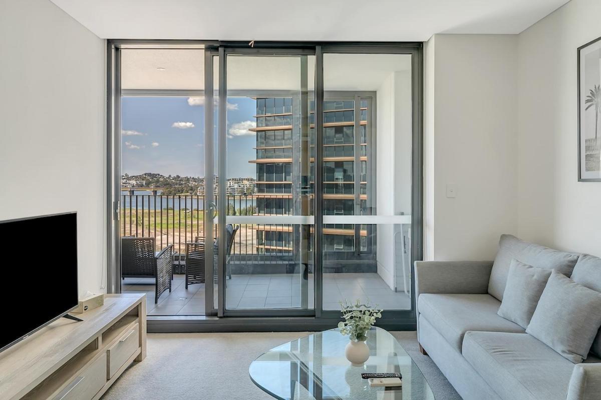 93op Waterview Retreat Abnb-style 2br Free Parking & Near To Mall Apartment *